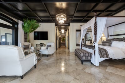 Luxury Villa Photo #66