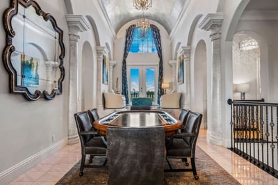 Luxury Villa Photo #10