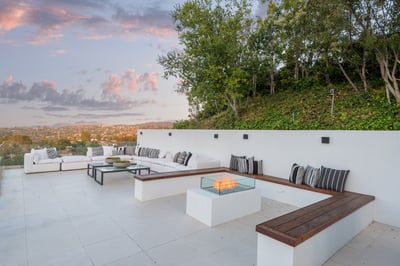 Luxury Villa Photo #4