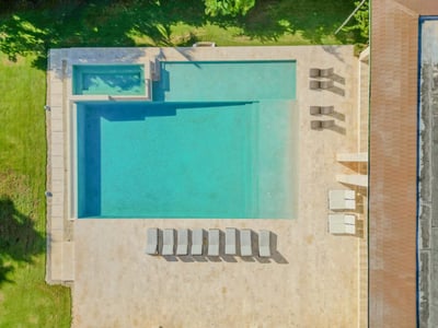 Luxury Villa Photo #4