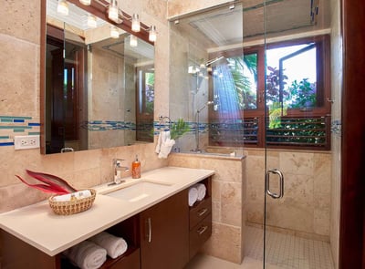 Luxury Villa Photo #23