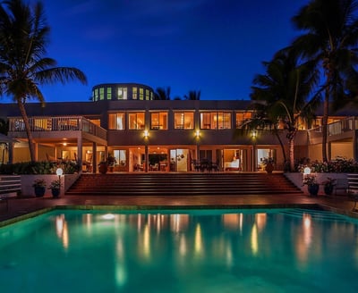 Luxury Villa Photo #25