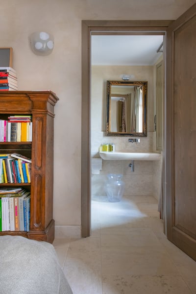 Luxury Villa Photo #23