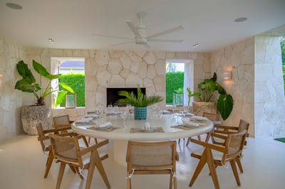 Luxury Villa Photo #16