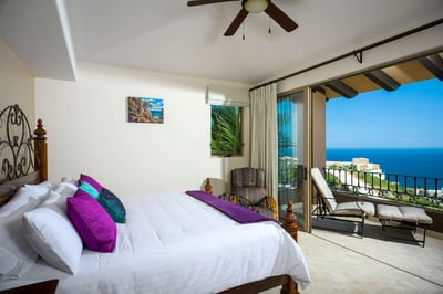 Luxury Villa Photo #40