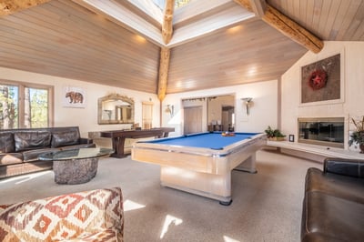 Luxury Villa Photo #27