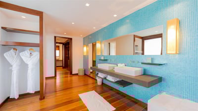 Luxury Villa Photo #49
