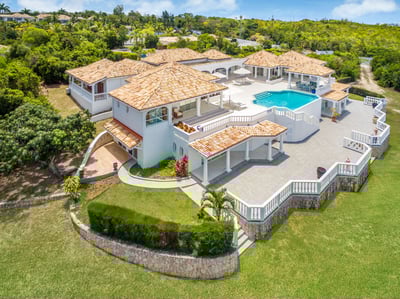Luxury Villa Photo #39