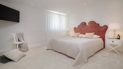 Luxury Villa Photo #28