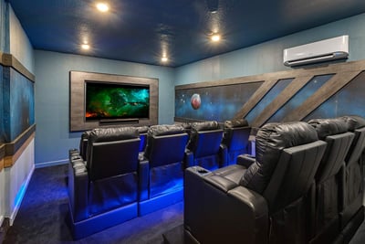 Luxury Villa Photo #15