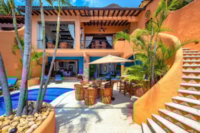 Luxury Villa Photo #5
