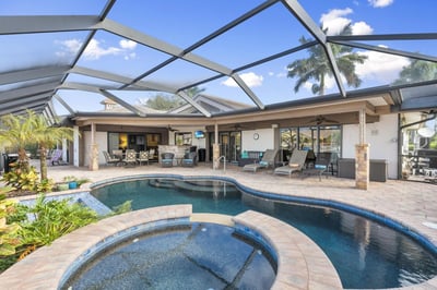 Luxury Villa Photo #2