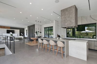 Luxury Villa Photo #16