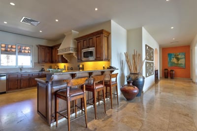 Luxury Villa Photo #12