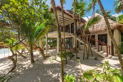 Luxury Villa Photo #2