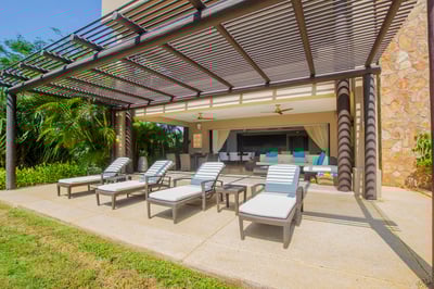 Luxury Villa Photo #5