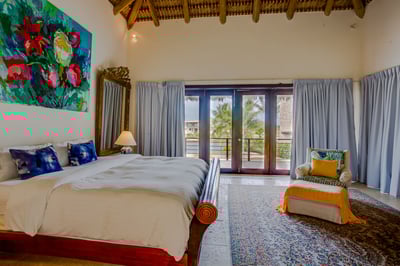 Luxury Villa Photo #46