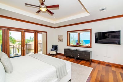 Luxury Villa Photo #10