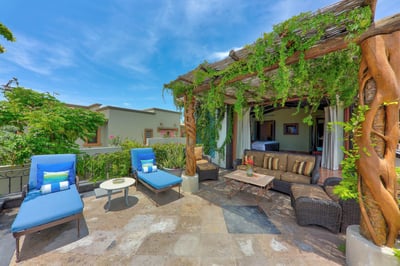 Luxury Villa Photo #5