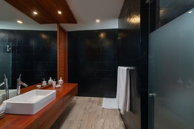 Luxury Villa Photo #40