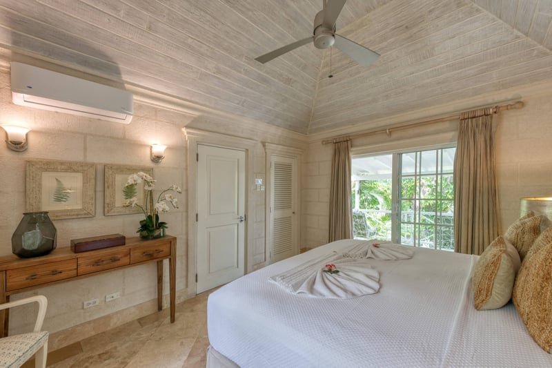 Bluff House and Cottage