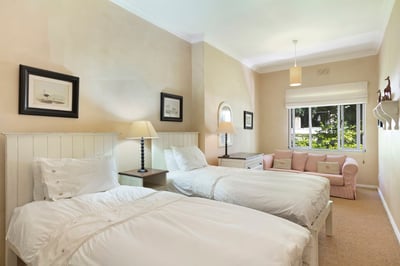 Luxury Villa Photo #34