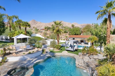 Luxury Villa Photo #13