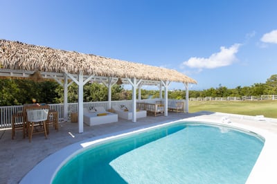 Luxury Villa Photo #6
