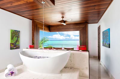 Luxury Villa Photo #15