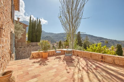 Luxury Villa Photo #3