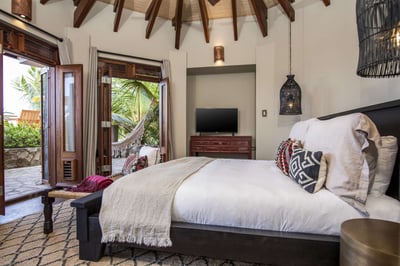 Luxury Villa Photo #31