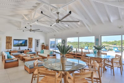 Luxury Villa Photo #21