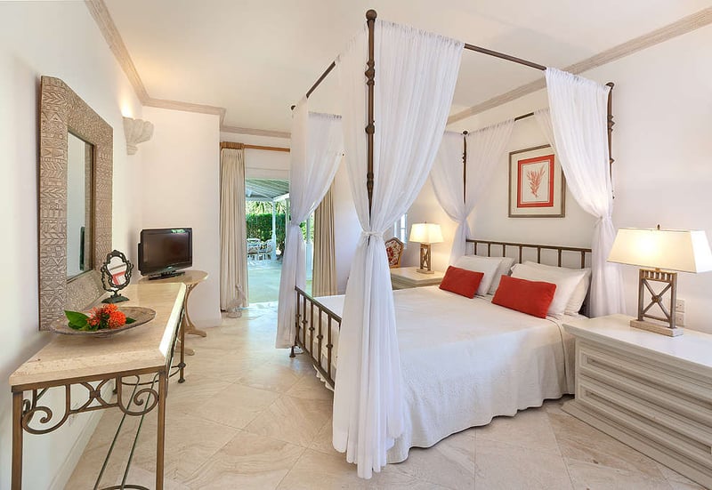 Coconut Grove 1 | Spinalonga