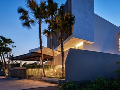 Luxury Villa Photo #2