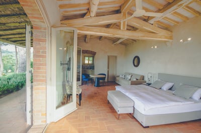 Luxury Villa Photo #24