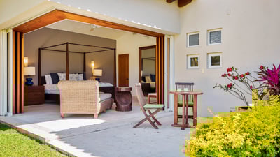 Luxury Villa Photo #19