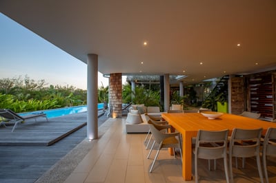 Luxury Villa Photo #9