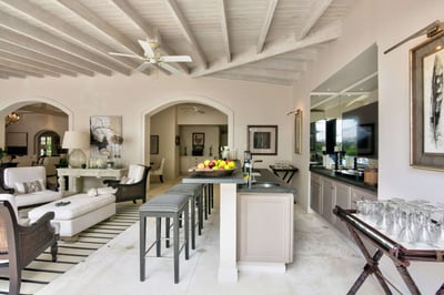 Luxury Villa Photo #11