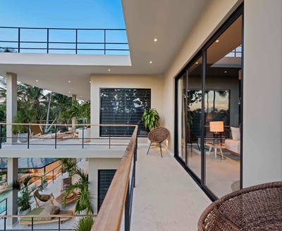 Luxury Villa Photo #32