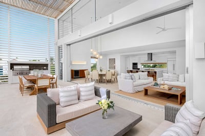 Luxury Villa Photo #8