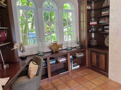 Luxury Villa Photo #32