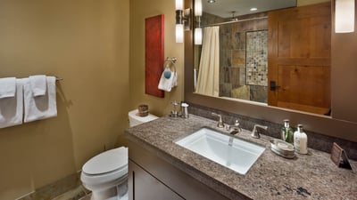 King ensuite