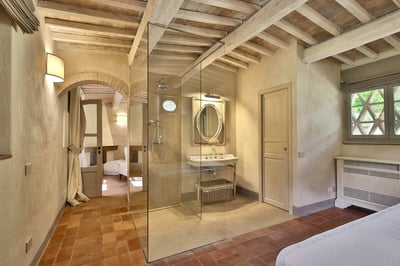 Luxury Villa Photo #40