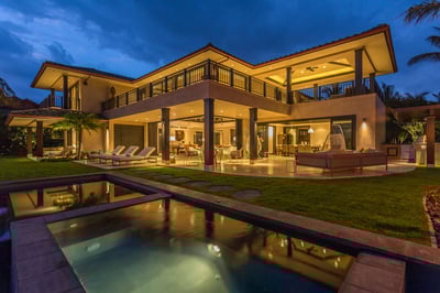 Luxury Villa Photo #2