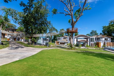 Luxury Villa Photo #15