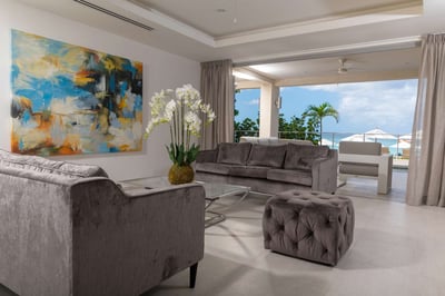 Luxury Villa Photo #9