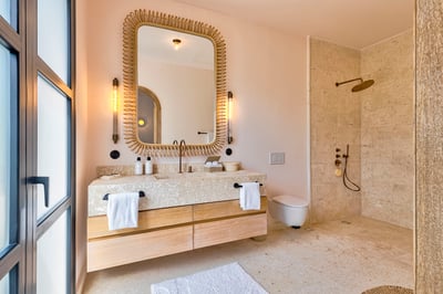 Luxury Villa Photo #49
