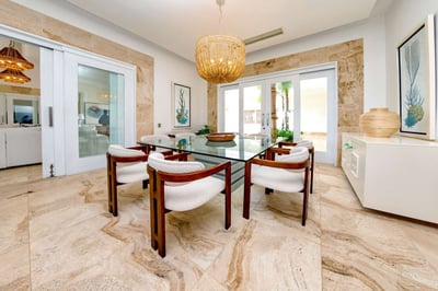 Luxury Villa Photo #15