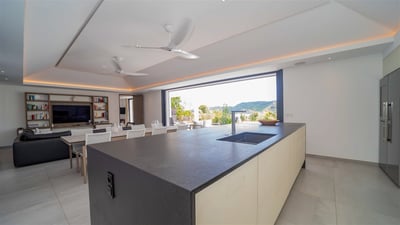Luxury Villa Photo #20