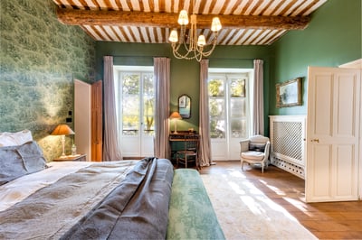 Luxury Villa Photo #32